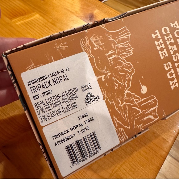 Agua Bendita Three Pack of Socks - Picture 7 of 8